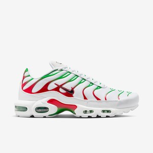 Nike Air Max Plus "Italy" | DM0032-108 Nike Air Max Plus "Italy" | DM0032-108