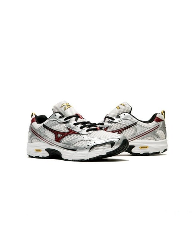 Mizuno MXR "Nimbus Cloud" | D1GA245112