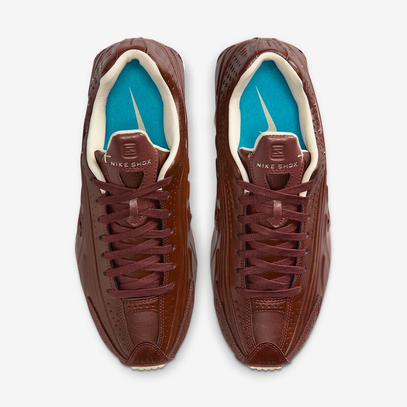 Nike Shox R4 "Dark Pony" | IM6690-220 Nike Shox R4 "Dark Pony" | IM6690-220