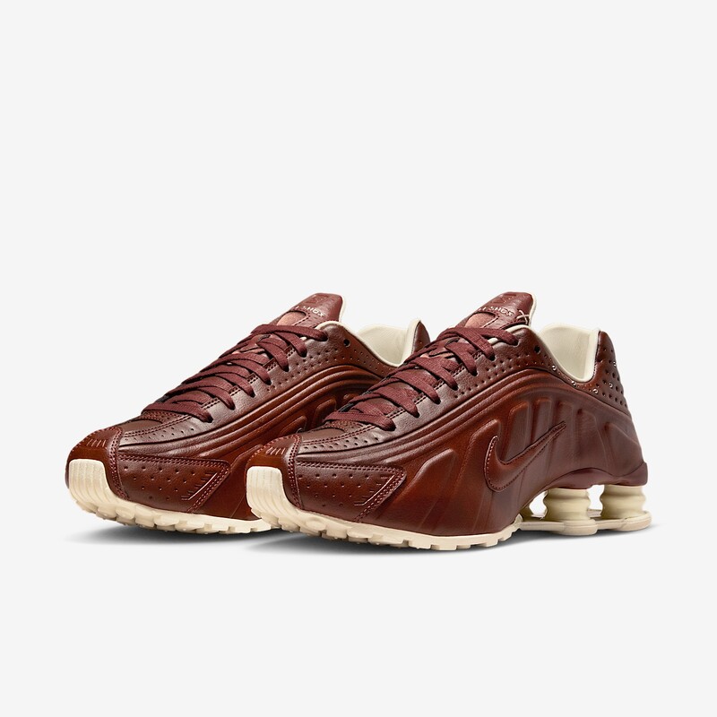 Nike Shox R4 "Dark Pony" | IM6690-220