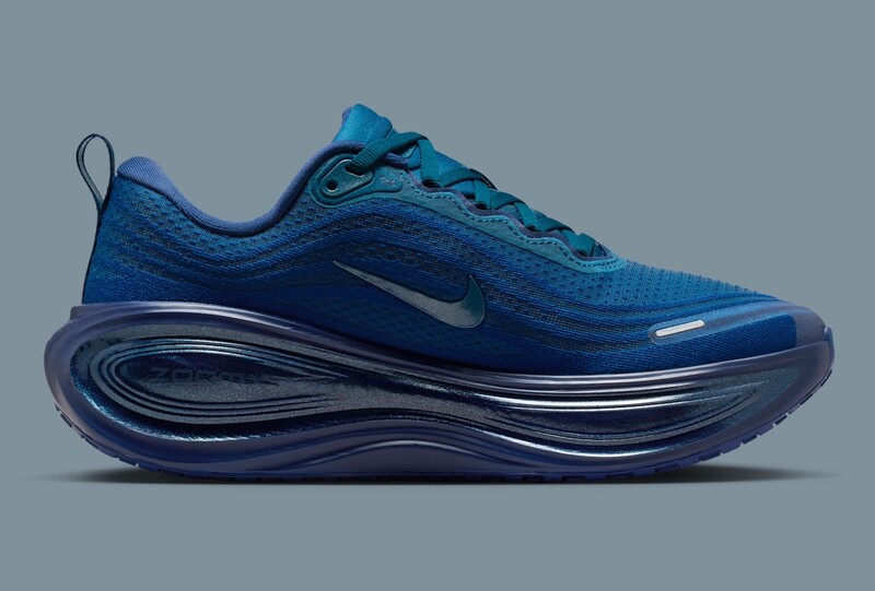 Nike Vomero Plus "Swarovski" | IM7389-499