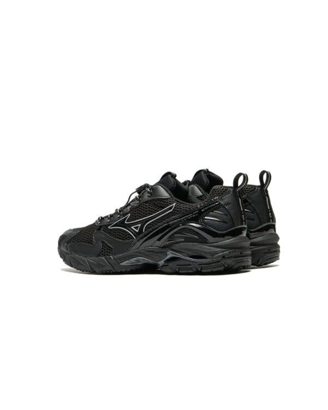 SLY Tokyo x Mizuno Wave Rider 10 "Black" | D1GD250801