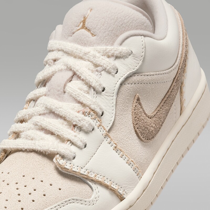 Air Jordan 1 Low SE "Cozy Girl" | HV4268-120 Air Jordan 1 Low SE "Cozy Girl" | HV4268-120