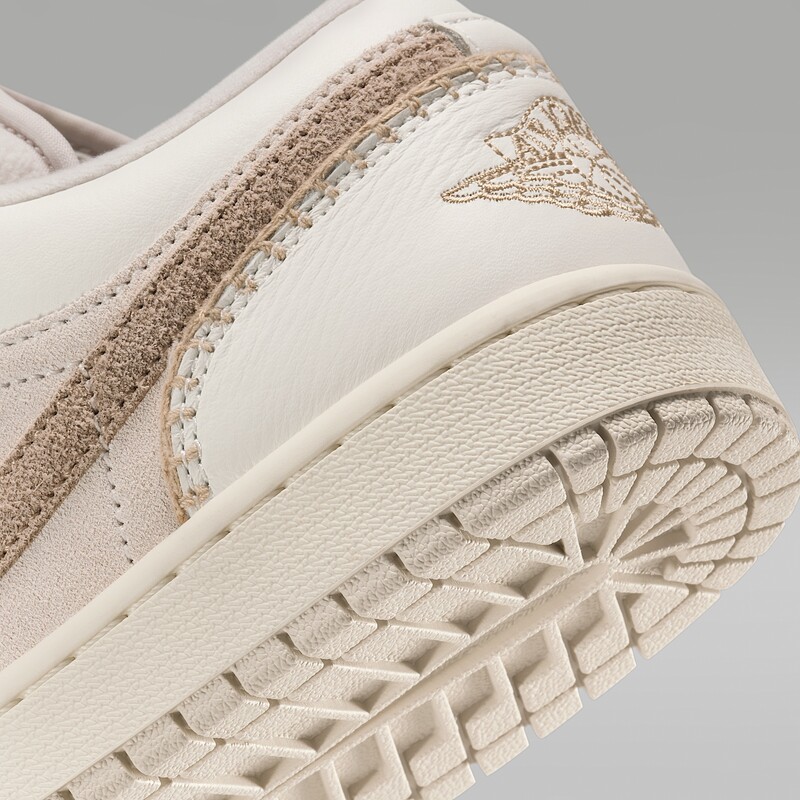 Air Jordan 1 Low SE "Cozy Girl" | HV4268-120 Air Jordan 1 Low SE "Cozy Girl" | HV4268-120