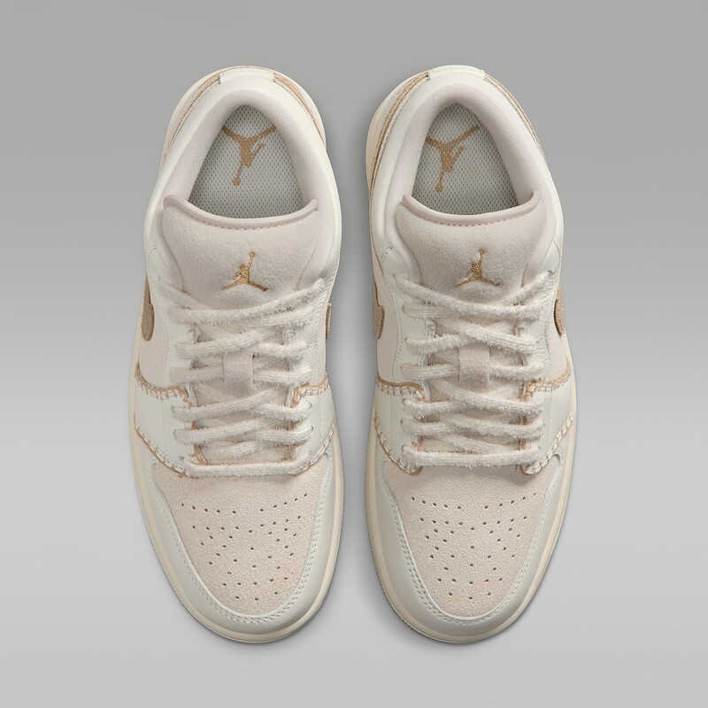 Air Jordan 1 Low SE "Cozy Girl" | HV4268-120 Air Jordan 1 Low SE "Cozy Girl" | HV4268-120