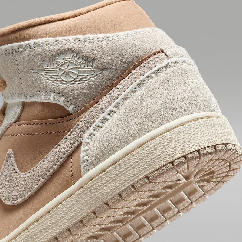 Air Jordan 1 Mid SE "Cozy Girl" | HV4269-200