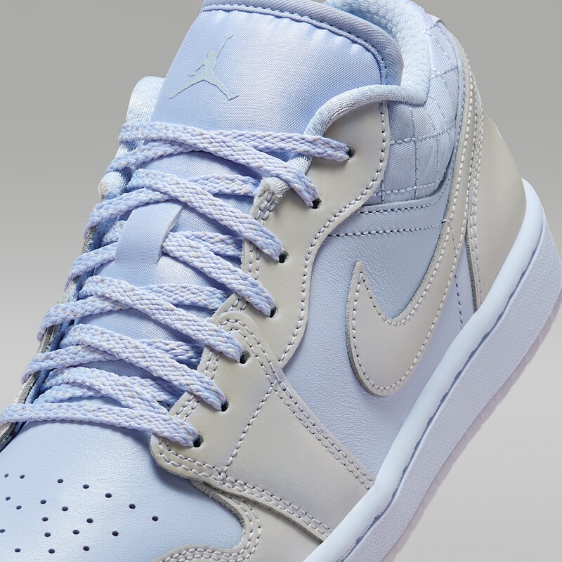 Air Jordan 1 Low SE "Pearlized" | IM5129-010