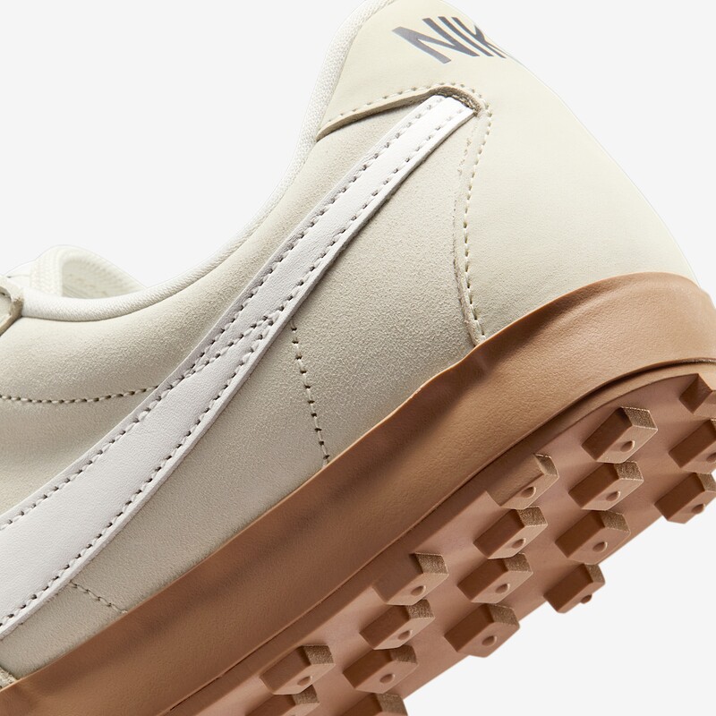 Nike Astrograbber "Coconut Milk" | IH2341-100