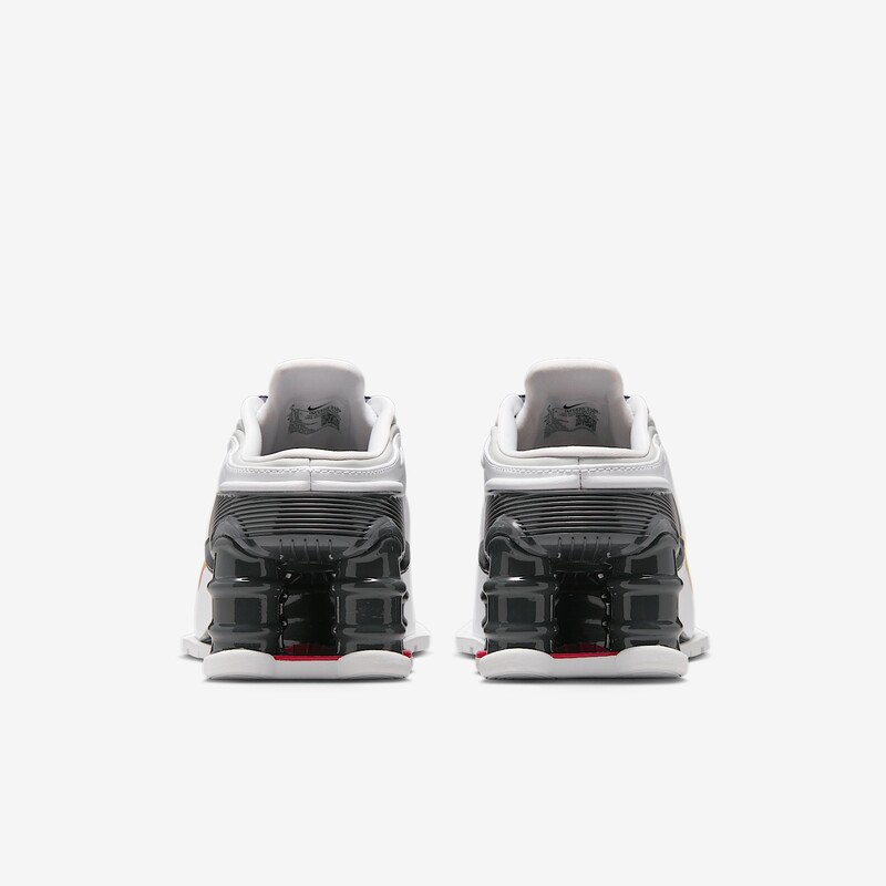 Martine Rose x Nike Shox MR4 "Metallic Platinum" | IM5420-100