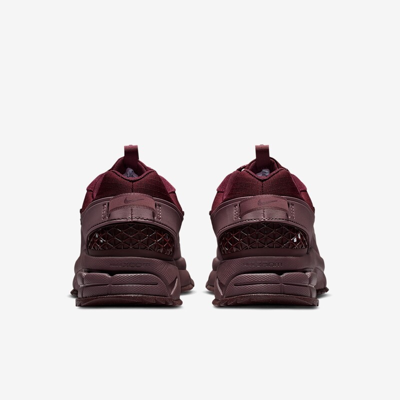 NIke Zoom Vomero Roam "Tattoo" | HQ2181-500 NIke Zoom Vomero Roam "Tattoo" | HQ2181-500