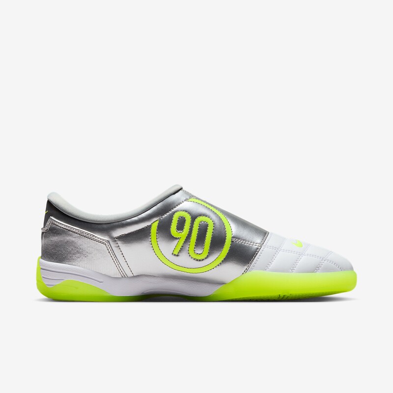 Palace x Nike Total 90 III "Silver" | IM1381-100