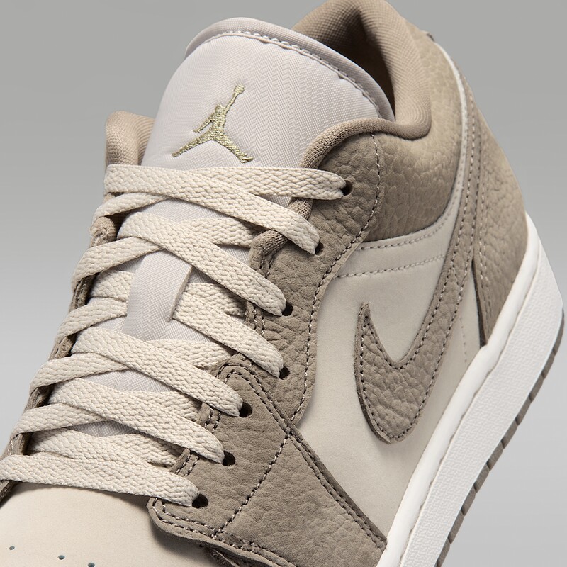 Air Jordan 1 Low "Olive Grey" | IU7552-040 Air Jordan 1 Low "Olive Grey" | IU7552-040