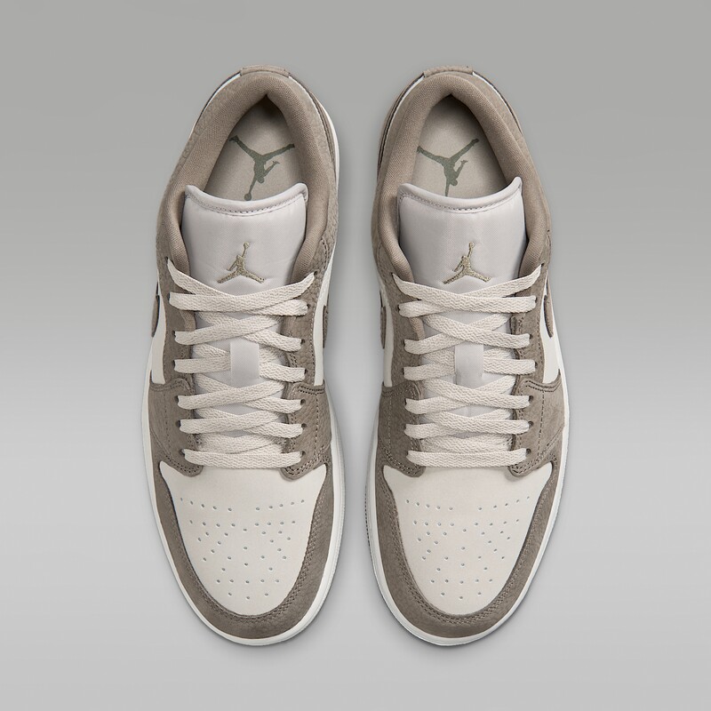 Air Jordan 1 Low "Olive Grey" | IU7552-040 Air Jordan 1 Low "Olive Grey" | IU7552-040