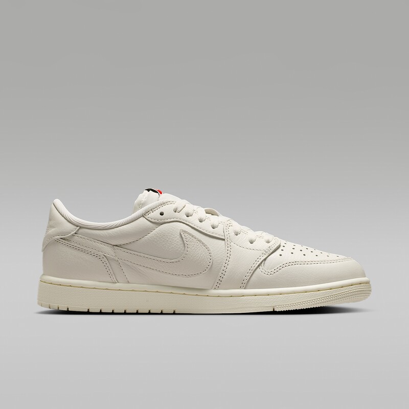 Air Jordan 1 Low OG "Sail" | HQ6998-100 Air Jordan 1 Low OG "Sail" | HQ6998-100