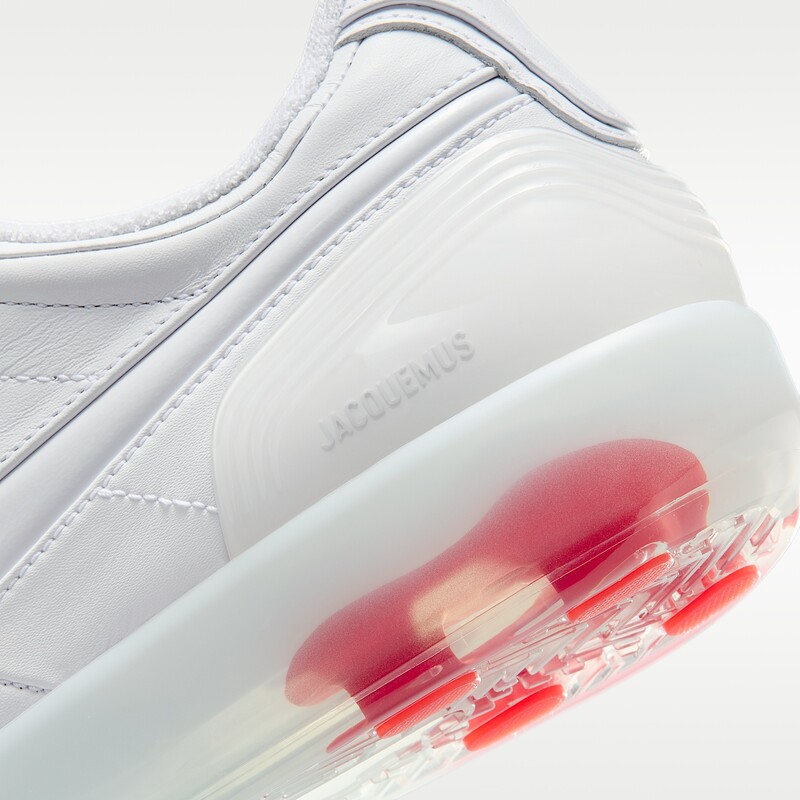 Jacquemus x Nike Cryoshot Tiempo R10 "France" | IO0619-100 Jacquemus x Nike Cryoshot Tiempo R10 "France" | IO0619-100