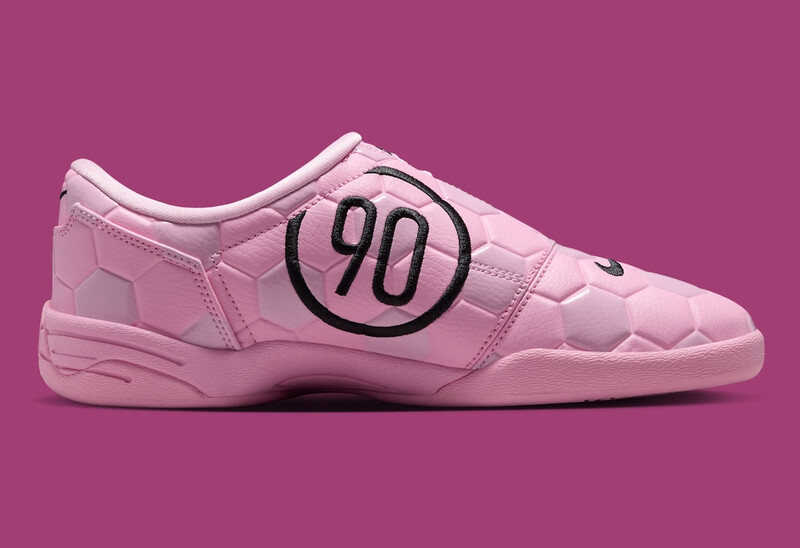 Nike Total 90 III "Soccer Ball" | IO2388-600