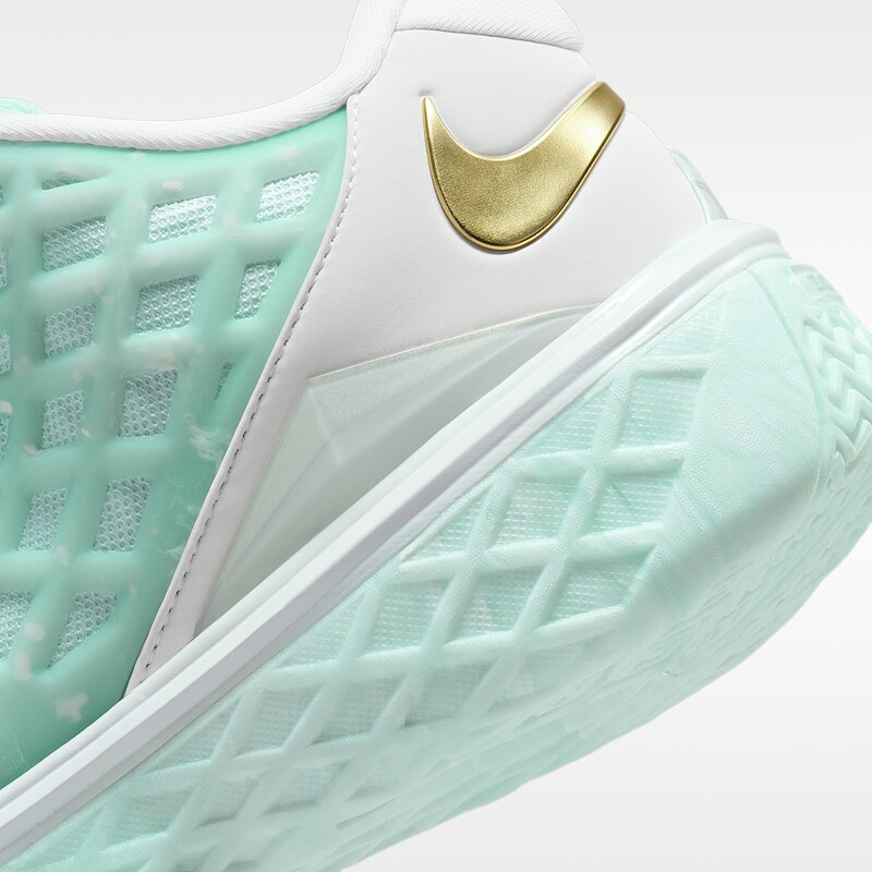 Nike Kobe 3 Low Protro "CHBL" | IX2017-100 Nike Kobe 3 Low Protro "CHBL" | IX2017-100