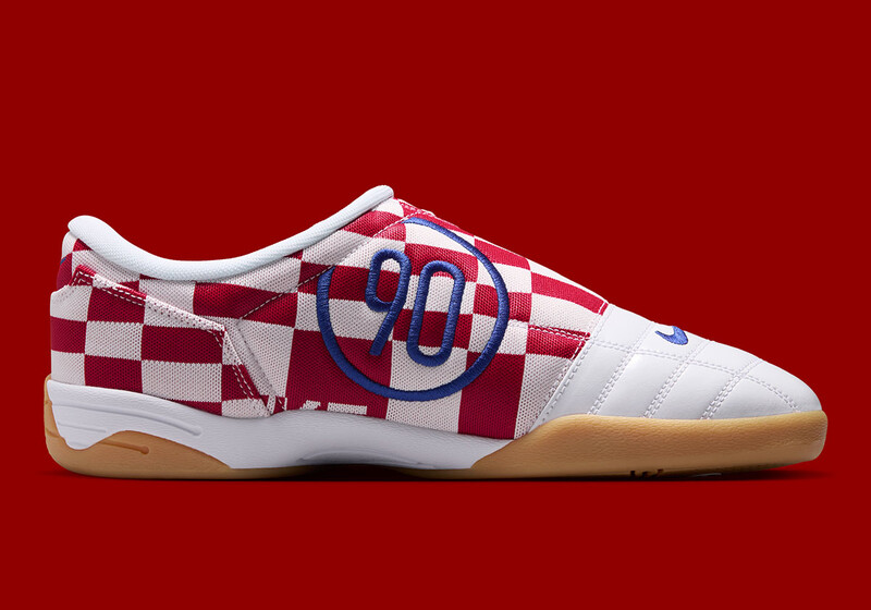 Nike Total 90 III "Croatia" | IV2472-100