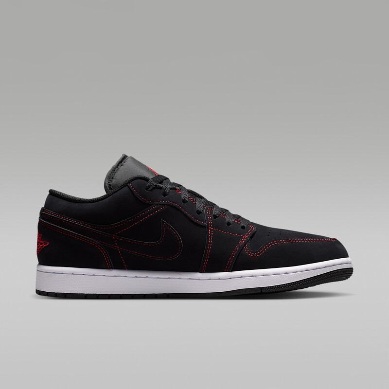 Air Jordan 1 Low "Bloodline" | 553558-076 Air Jordan 1 Low "Bloodline" | 553558-076