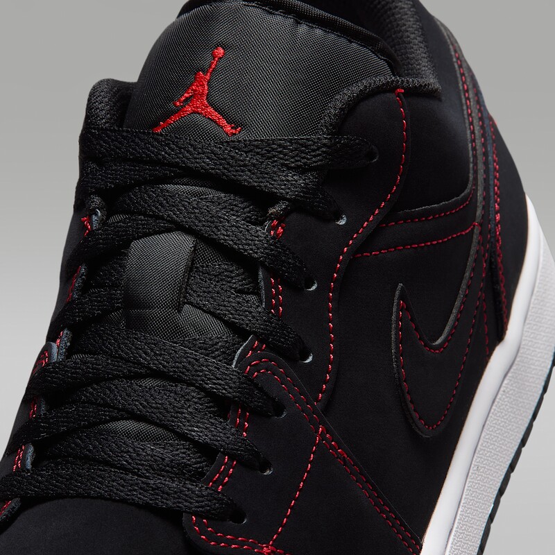Air Jordan 1 Low "Bloodline" | 553558-076