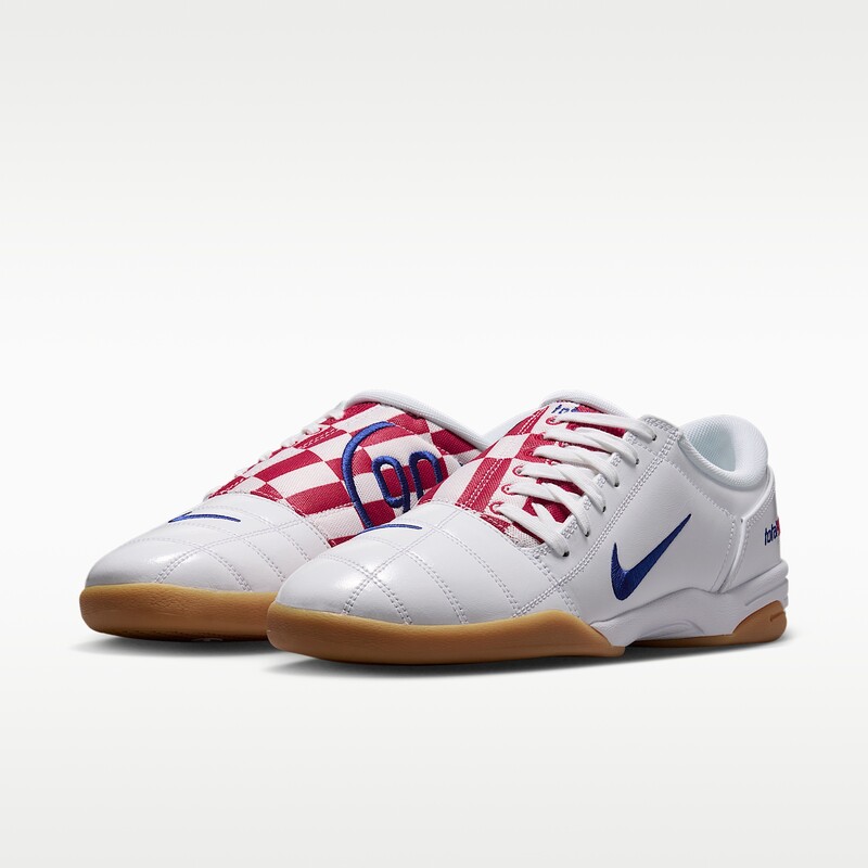 Nike Total 90 III "Croatia" | IV2472-100 Nike Total 90 III "Croatia" | IV2472-100