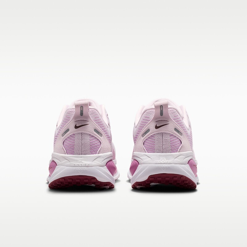 Nike Vomero 18 "Bleached Lilac" | HM6804-500 Nike Vomero 18 "Bleached Lilac" | HM6804-500