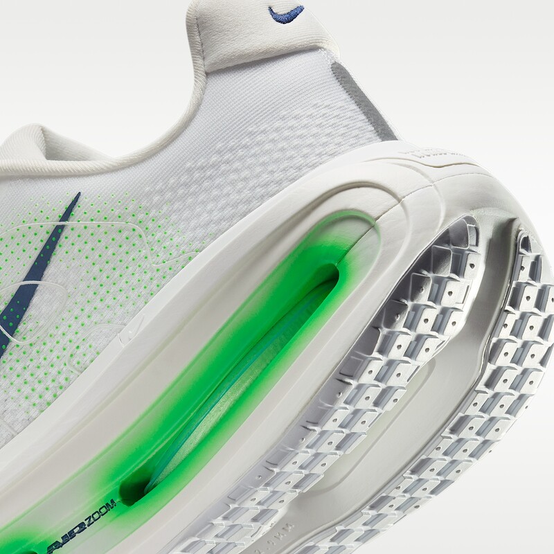 Nike Vomero Premium "Green Spark" | HQ2050-102 Nike Vomero Premium "Green Spark" | HQ2050-102