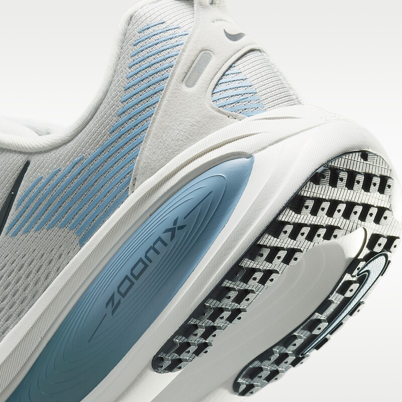 Nike Vomero 18 "Work Blue" | HM6803-015