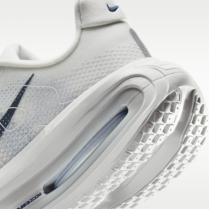 Nike Vomero Premium "Grey Fog" | HQ2050-104 Nike Vomero Premium "Grey Fog" | HQ2050-104