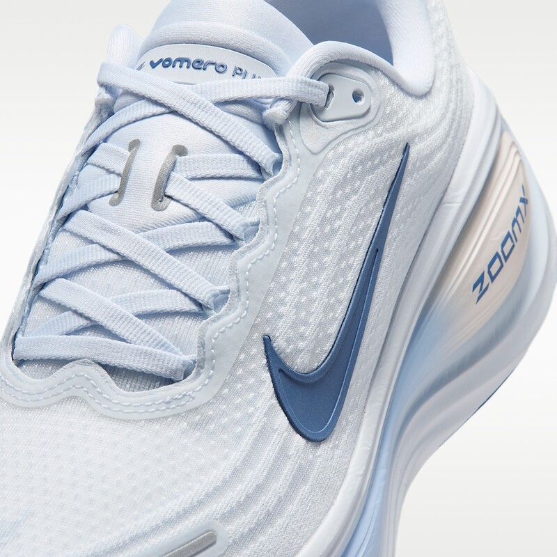 Nike Vomero Plus "Aluminum" | HV8154-108 Nike Vomero Plus "Aluminum" | HV8154-108