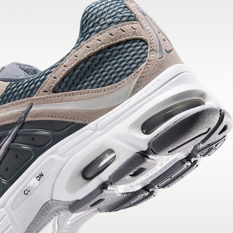 Nike Air Max Moto 2K "Photon Dust" | IQ4924-008