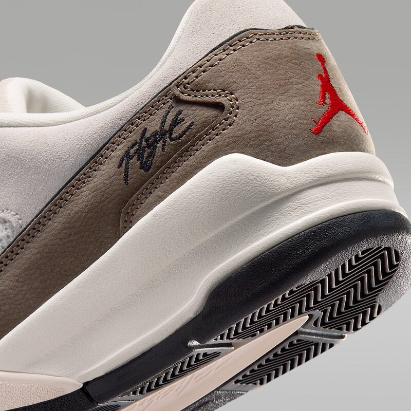 Jordan Flight Court "Phantom/Palomino" | HF3255-015