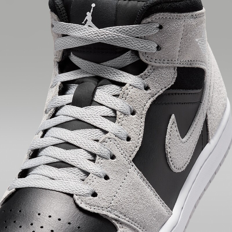 Air Jordan 1 Mid "Light Smoke Grey" | DQ8426-008