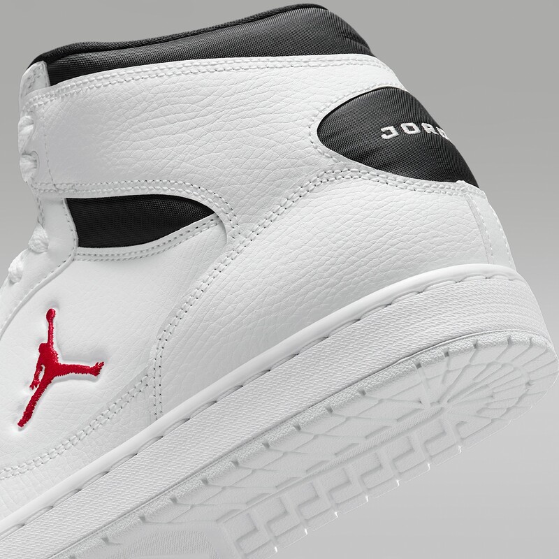 Jordan Court Connect Mid "White/Black" | IQ5685-101 Jordan Court Connect Mid "White/Black" | IQ5685-101