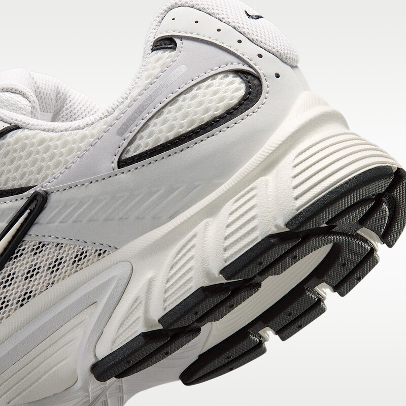 Nike V5 RNR "Sail" | IO7835-100 Nike V5 RNR "Sail" | IO7835-100