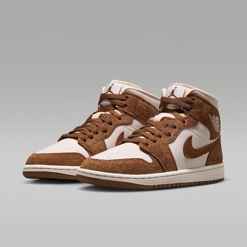 Air Jordan 1 Mid "Light British Tan" | BQ6472-203