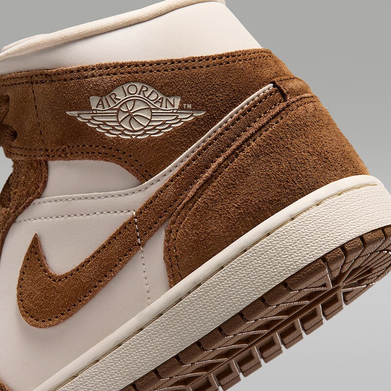 Air Jordan 1 Mid "Light British Tan" | BQ6472-203 Air Jordan 1 Mid "Light British Tan" | BQ6472-203
