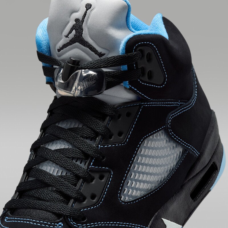 Air Jordan 5 Retro "Black Carolina 2026" | DD0587-008