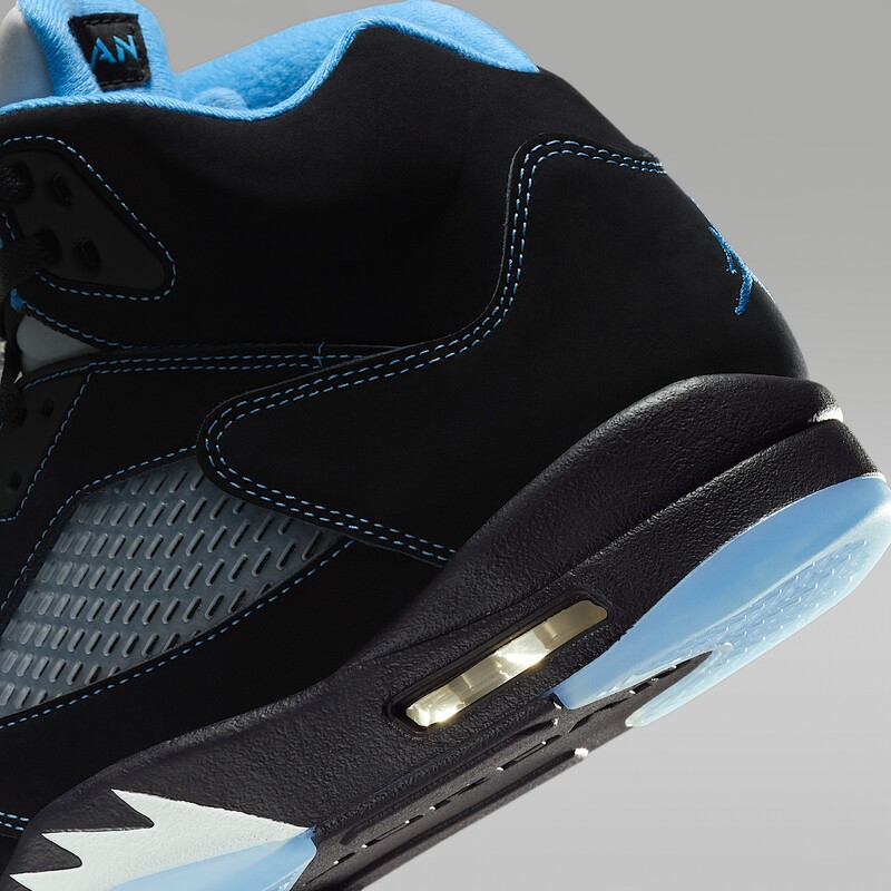 Air Jordan 5 Retro "Black Carolina 2026" | DD0587-008 Air Jordan 5 Retro "Black Carolina 2026" | DD0587-008