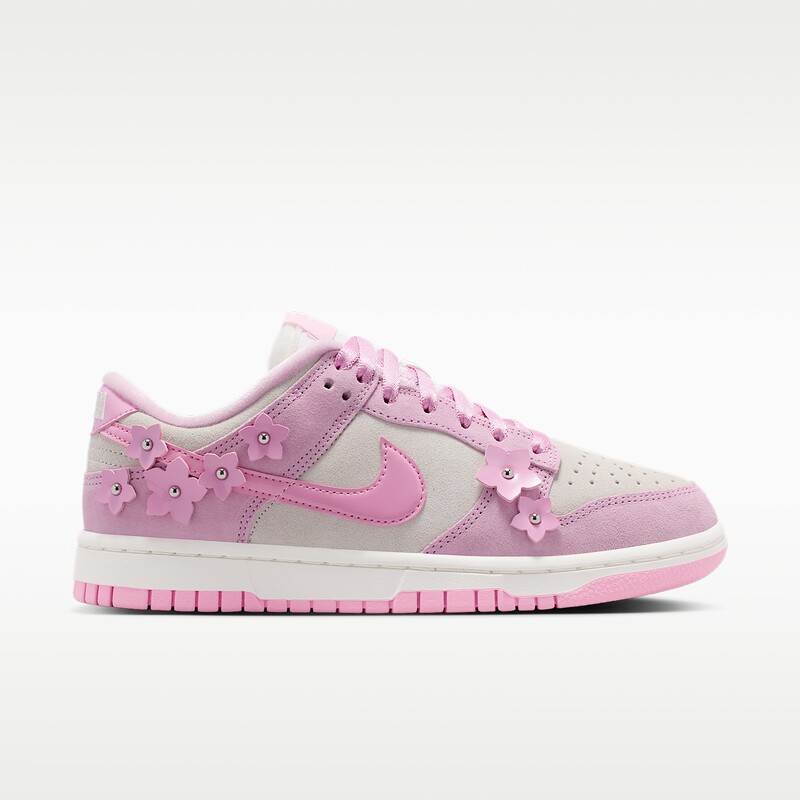 Nike Dunk Low "Pink Flowers" | IV4726-600 Nike Dunk Low "Pink Flowers" | IV4726-600