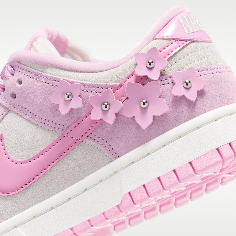 Nike Dunk Low "Pink Flowers" | IV4726-600