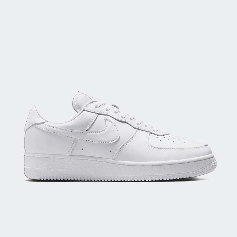 Nike Air Force 1 ’01 "Triple White" | IV4501-100 Nike Air Force 1 ’01 "Triple White" | IV4501-100