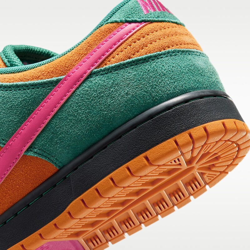 Nike SB Dunk Low "Green Noise/Watermelon" | HQ1625-301 Nike SB Dunk Low "Green Noise/Watermelon" | HQ1625-301