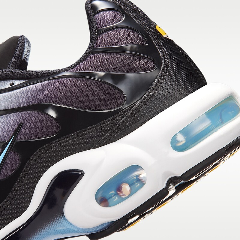 Nike Air Max Plus "Football Blue" | DM0032-042 Nike Air Max Plus "Football Blue" | DM0032-042