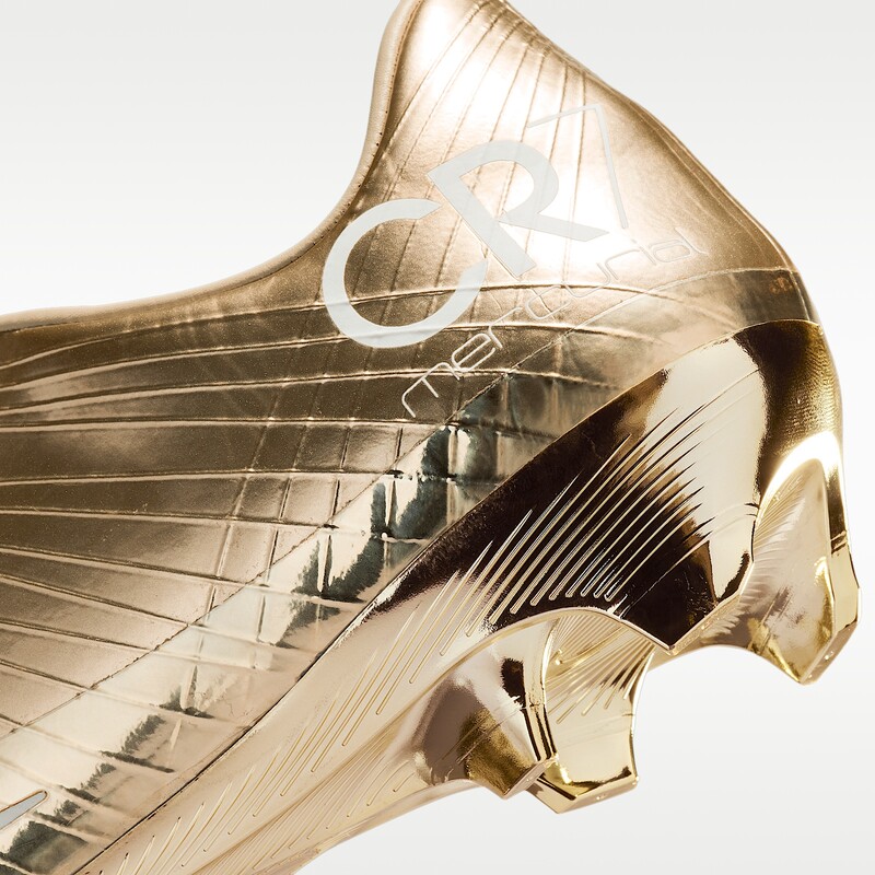 Cristiano Ronaldo x Nike Mercurial Superfly 1 RGN | IQ2995-900