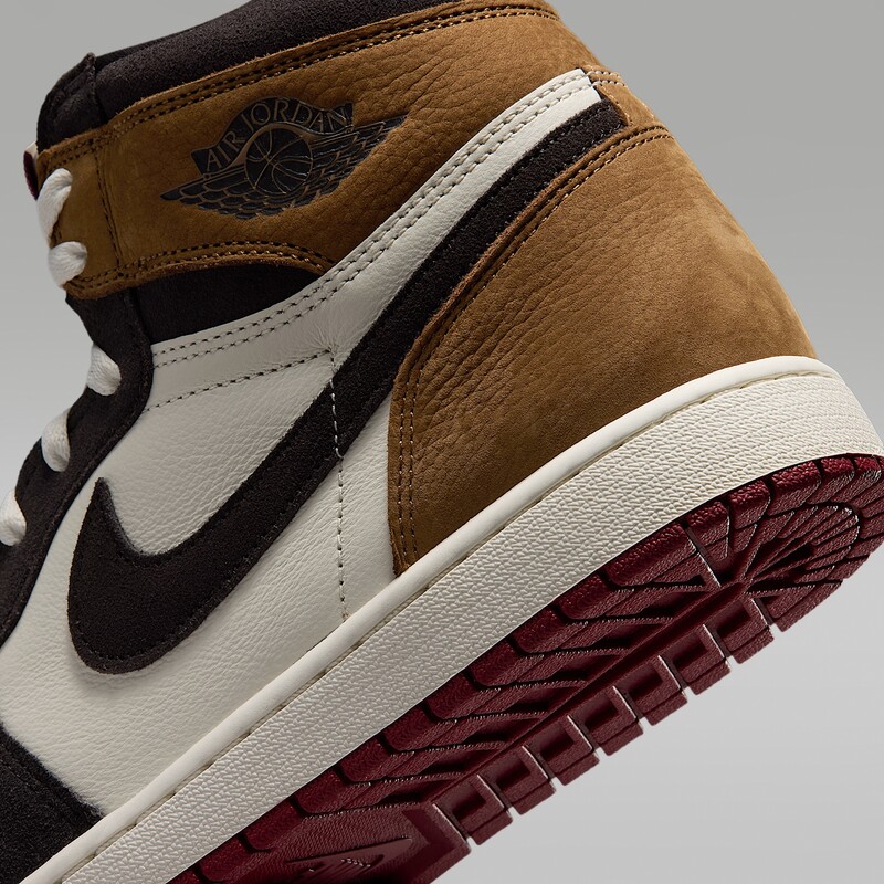 Air Jordan 1 High OG "Love The Game" | DZ5485-201 Air Jordan 1 High OG "Love The Game" | DZ5485-201