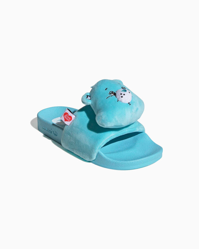 Care Bears x adidas Adilette "Bedtime Bear" | KH9955