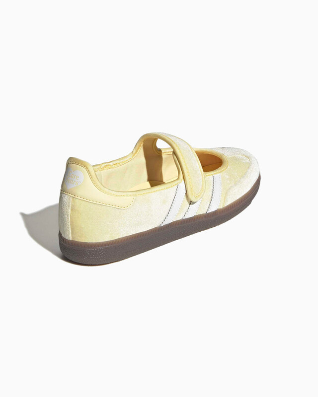 Care Bears x adidas Samba Jane "Funshine Bear" | KK2600 Care Bears x adidas Samba Jane "Funshine Bear" | KK2600