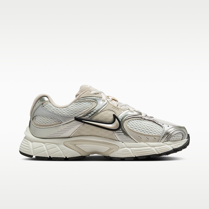 Nike V5 RNR "Sail" | HQ7901-104