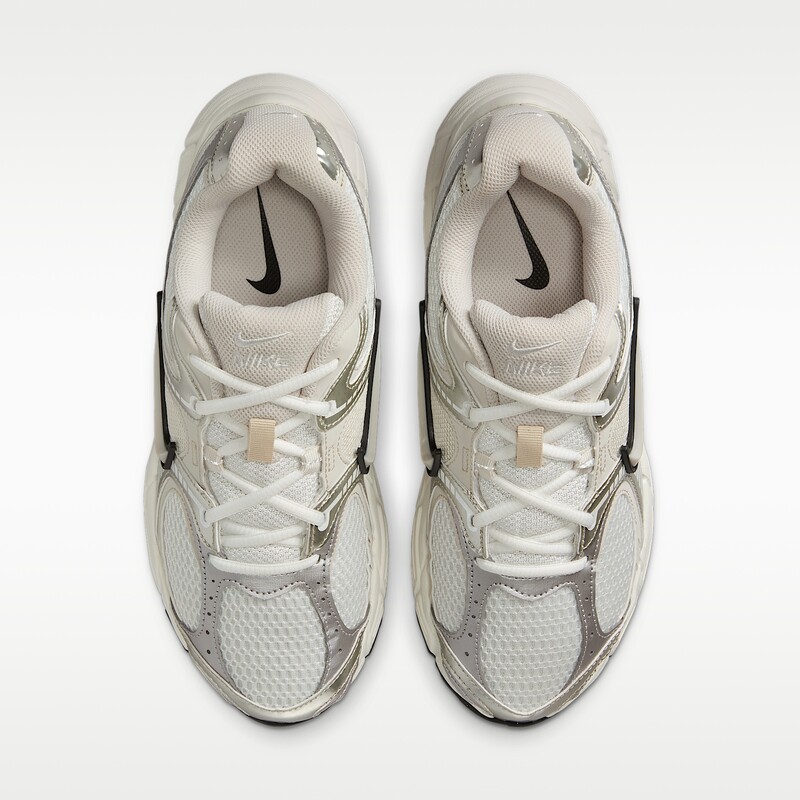 Nike V5 RNR "Sail" | HQ7901-104
